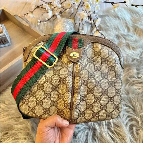 Authentic vintage Gucci web sherry line crossbody bag (WN200) - Picture 1 of 13